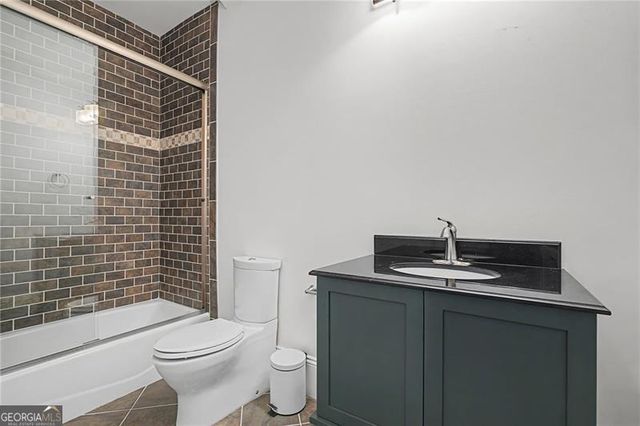 735 Glenairy Drive, Atlanta, GA 30328