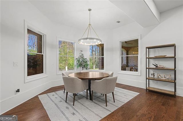 735 Glenairy Drive, Atlanta, GA 30328