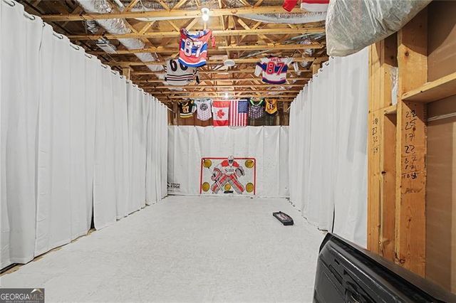 735 Glenairy Drive, Atlanta, GA 30328