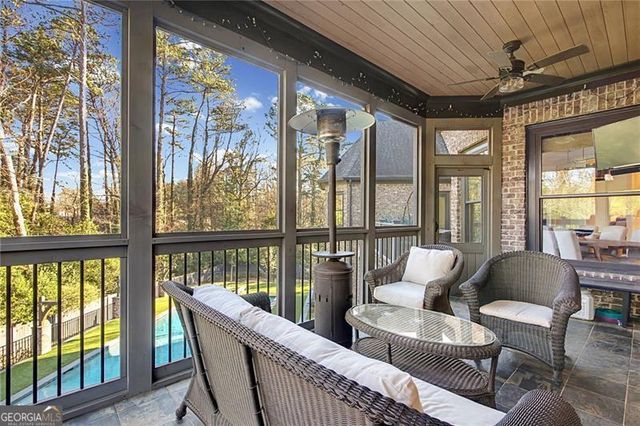 735 Glenairy Drive, Atlanta, GA 30328