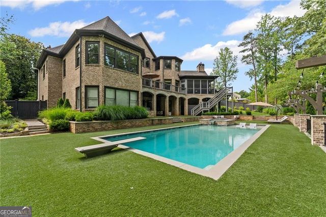 735 Glenairy Drive, Atlanta, GA 30328