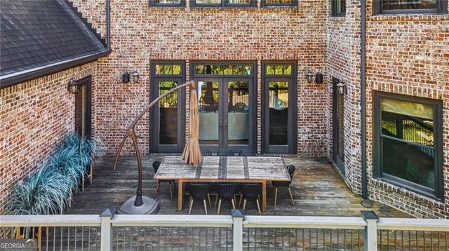 735 Glenairy Drive, Atlanta, GA 30328