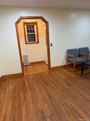 71 Carmans Road, Farmingdale, NY 11735