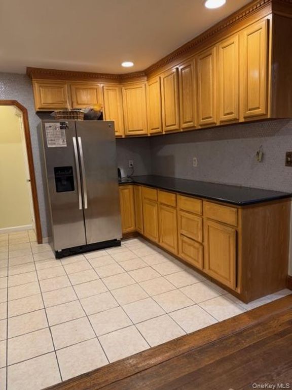 71 Carmans Road, Farmingdale, NY 11735