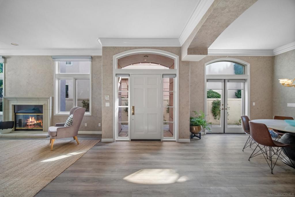 Image 3 of property listing at 5380 Renaissance Ave, San Diego, CA 92122