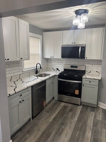 9720 S YATES Avenue 1, Chicago, IL 60617