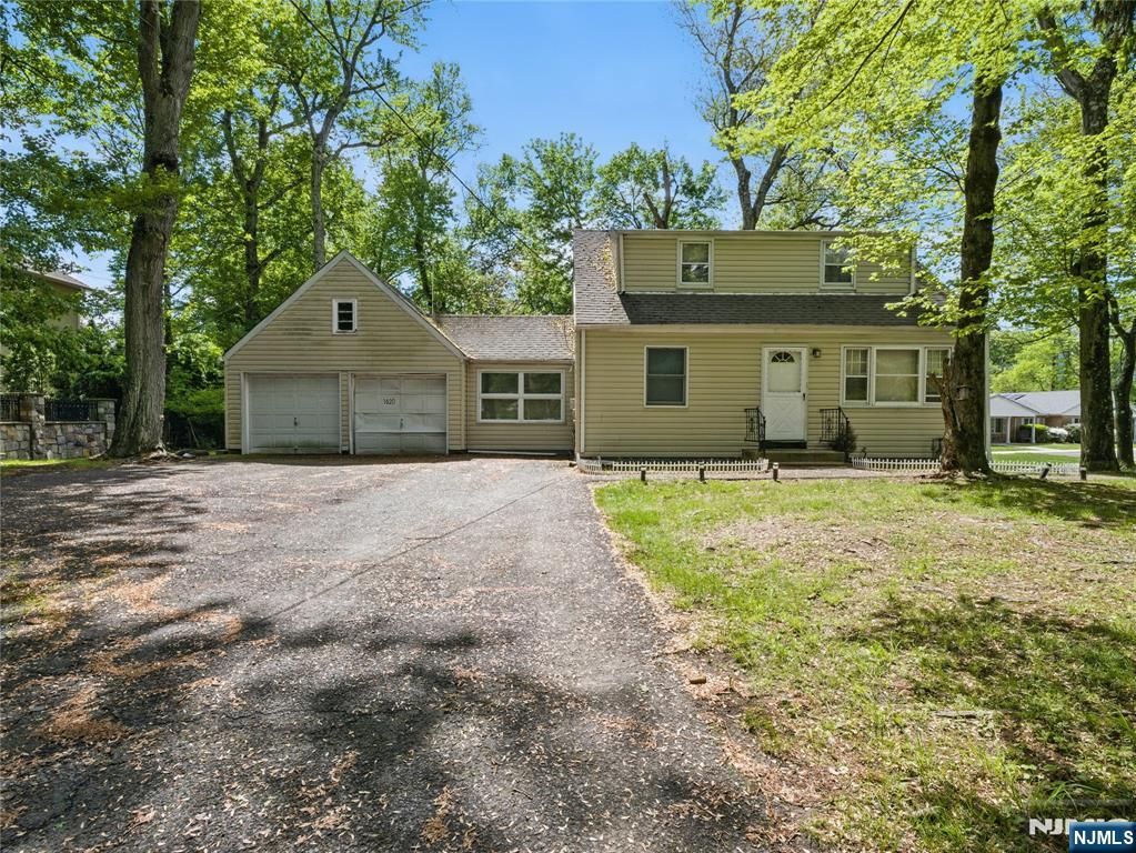1620 Raritan Road, Scotch Plains, NJ 07076