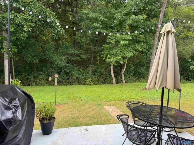 153 Gardencove Circle, Huntsville, AL 35810