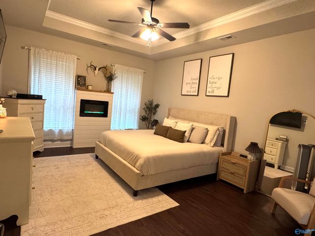 153 Gardencove Circle, Huntsville, AL 35810