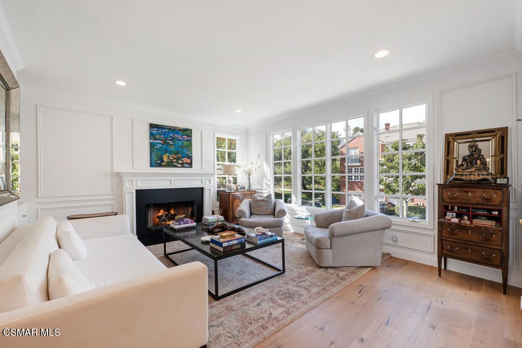 Image 12 of property listing at 2442 Swanfield Court, Westlake Village, CA 91361