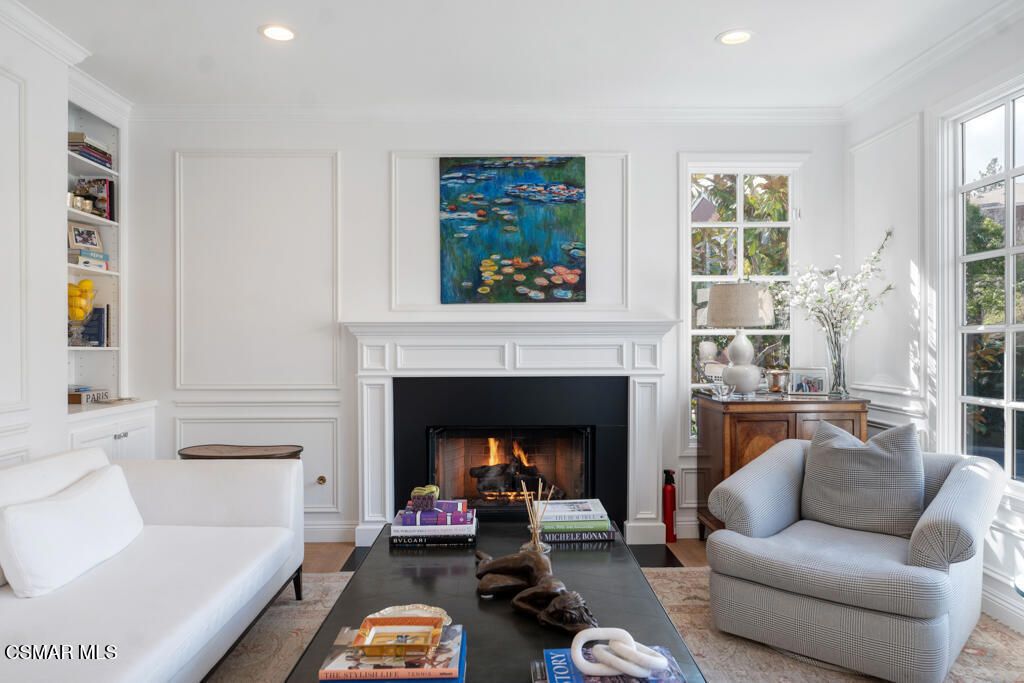 Image 13 of property listing at 2442 Swanfield Court, Westlake Village, CA 91361