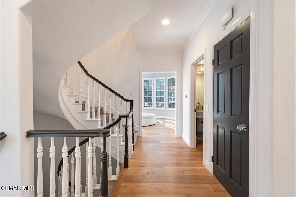 Image 19 of property listing at 2442 Swanfield Court, Westlake Village, CA 91361