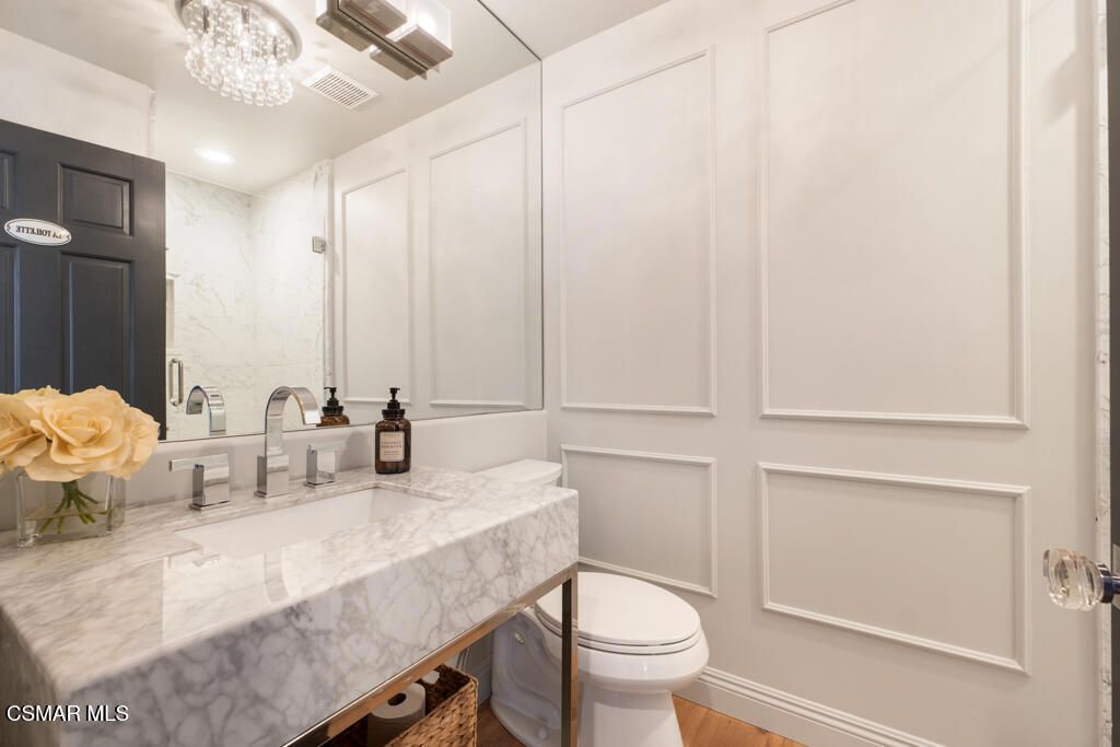 Image 20 of property listing at 2442 Swanfield Court, Westlake Village, CA 91361