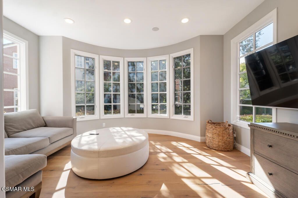 Image 22 of property listing at 2442 Swanfield Court, Westlake Village, CA 91361