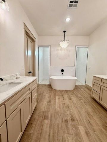 4533 Raymond Lane, Guthrie, OK 73044