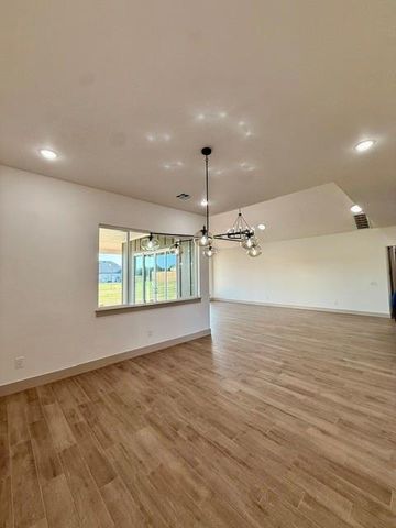 4533 Raymond Lane, Guthrie, OK 73044