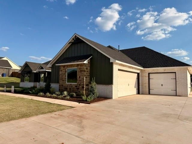 4533 Raymond Lane, Guthrie, OK 73044