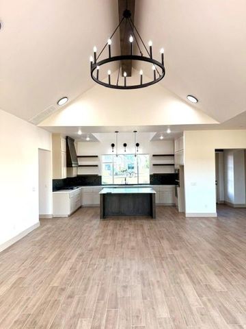 4533 Raymond Lane, Guthrie, OK 73044