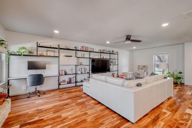 6600 Skycrest DR, Austin, TX 78745