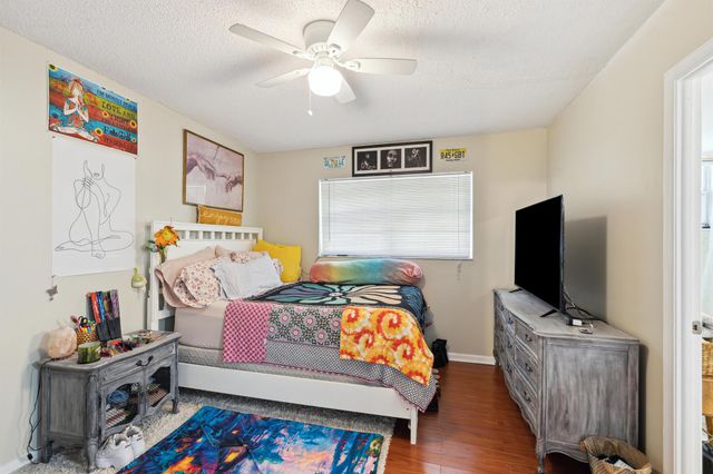 3075 E Gardens East Drive 32, Palm Beach Gardens, FL 33410