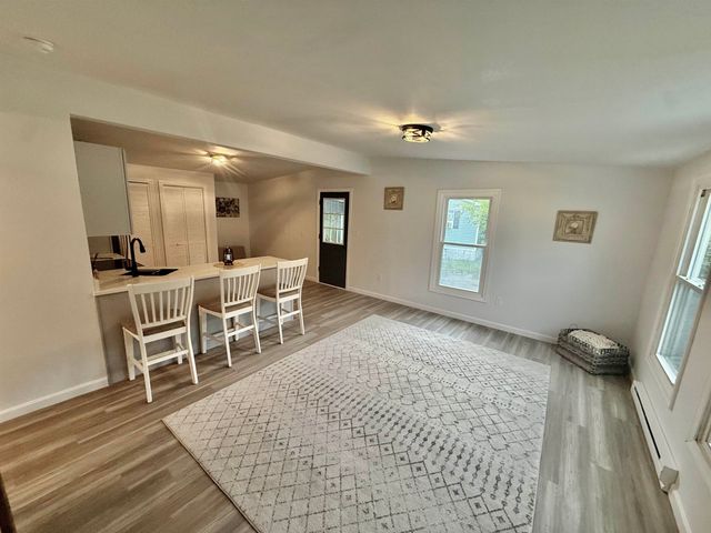 5 Nottingwood Lane, Merrimack, NH 03054