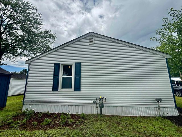 5 Nottingwood Lane, Merrimack, NH 03054