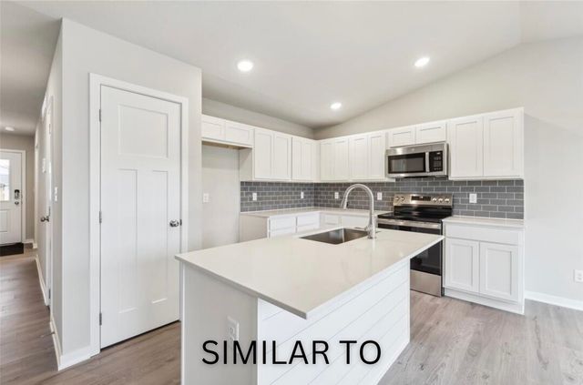 100 Canyon Drive, Norwalk, IA 50211