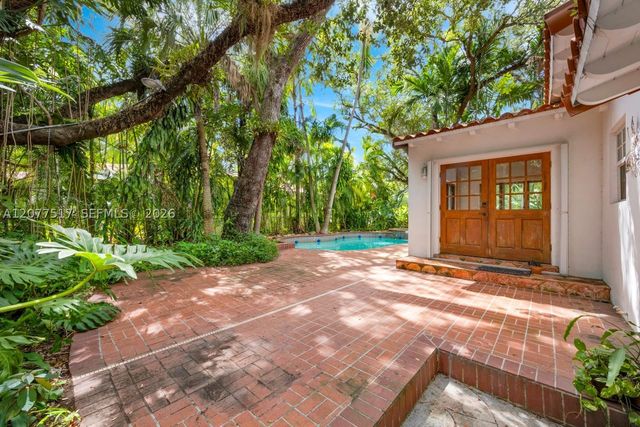 5111 Maggiore St, Coral Gables, FL 33146