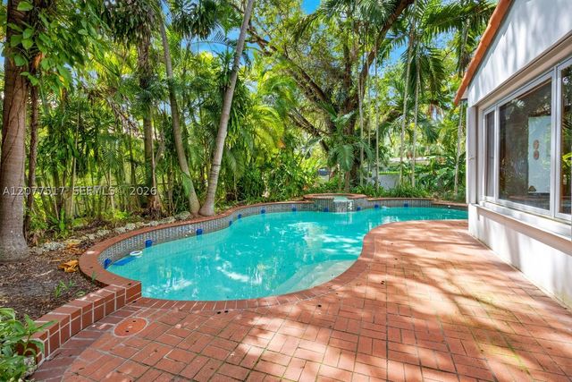 5111 Maggiore St, Coral Gables, FL 33146