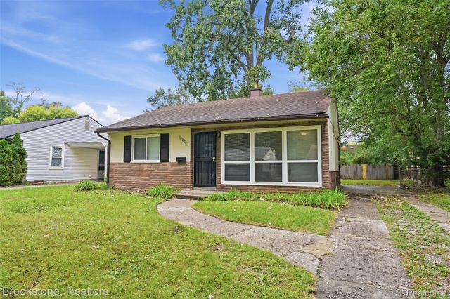 10400 Saratoga Street, Oak Park, MI 48237