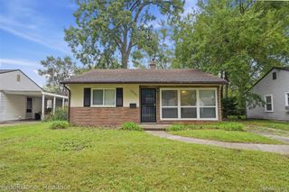 10400 Saratoga Street, Oak Park, MI 48237
