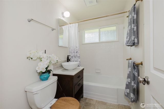 3234 Rocky Point Road NW, Bremerton, WA 98312