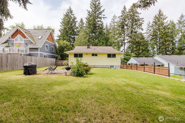 3234 Rocky Point Road NW, Bremerton, WA 98312
