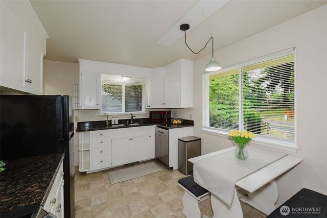 3234 Rocky Point Road NW, Bremerton, WA 98312