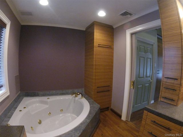 3 Crown Street, Port Jefferson Station, NY 11776