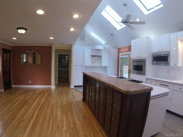 3 Crown Street, Port Jefferson Station, NY 11776