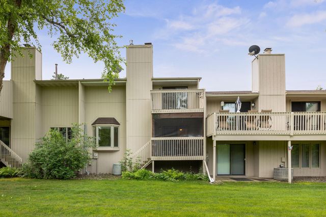 16410 15th Avenue N, Plymouth, MN 55447