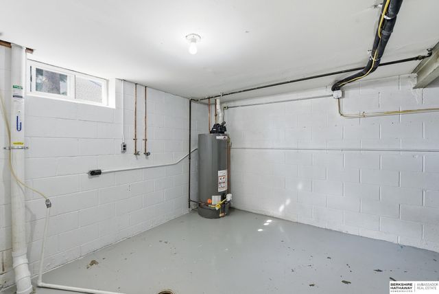 2510 N 51st Street, Omaha, NE 68104