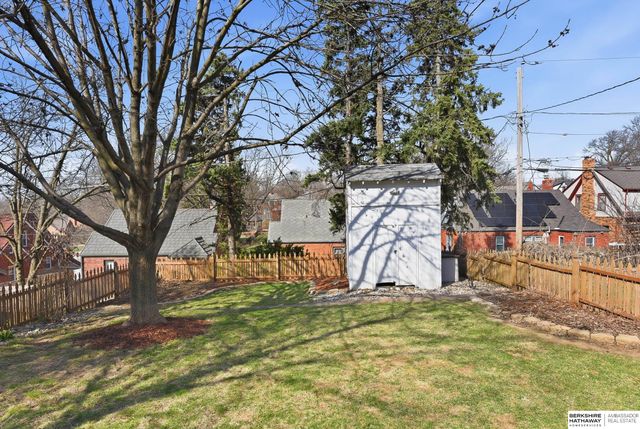 2510 N 51st Street, Omaha, NE 68104