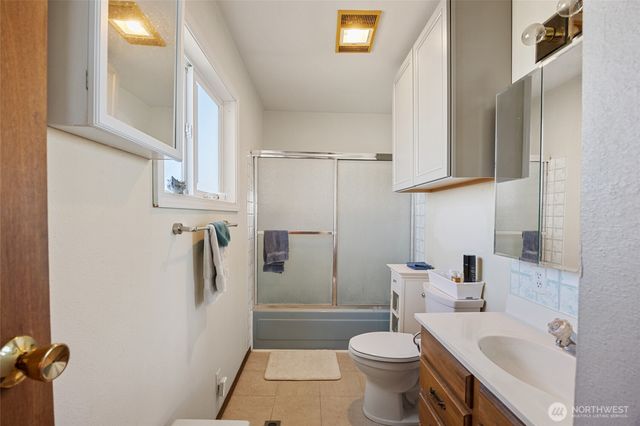 4190 NE Shorecrest Drive, Moses Lake, WA 98837