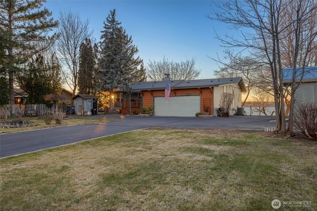 4190 NE Shorecrest Drive, Moses Lake, WA 98837