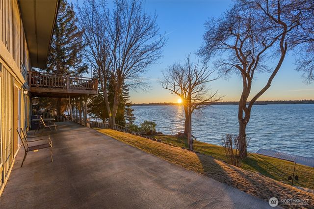 4190 NE Shorecrest Drive, Moses Lake, WA 98837