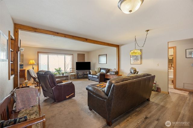 4190 NE Shorecrest Drive, Moses Lake, WA 98837