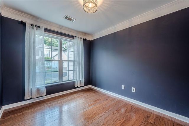 300 Balaban Circle, Woodstock, GA 30188
