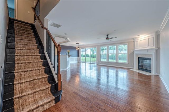 300 Balaban Circle, Woodstock, GA 30188
