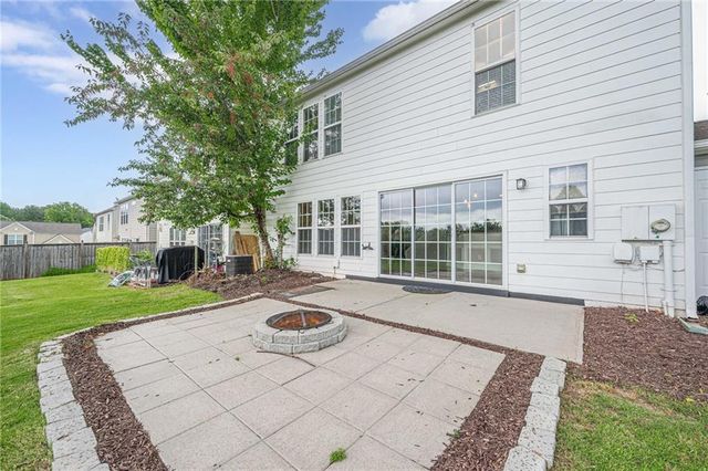 300 Balaban Circle, Woodstock, GA 30188