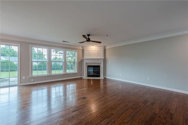 300 Balaban Circle, Woodstock, GA 30188