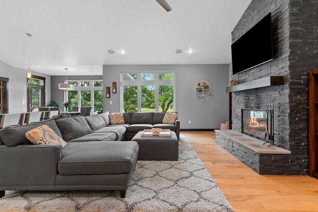 3353 LANGDON STREET, Green Bay, WI 54311