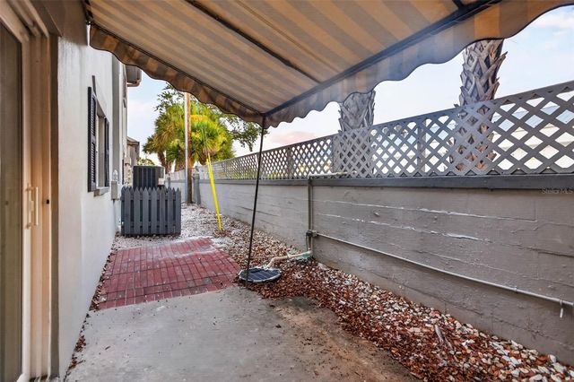 1190 RUE DES CHATEAUX 1A, St Petersburg, FL 33707