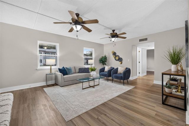 1190 RUE DES CHATEAUX 1A, St Petersburg, FL 33707